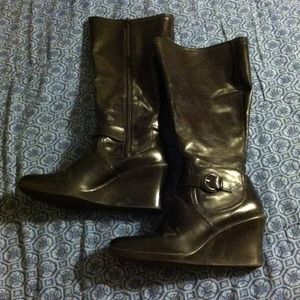 Boots  TRADED