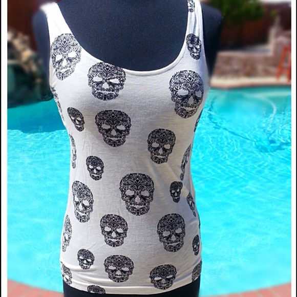 NEW!! Heartbreak Skull Tank.
