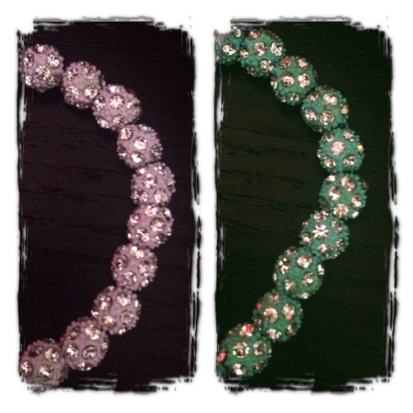 Bracelets - Picture 4 of 4