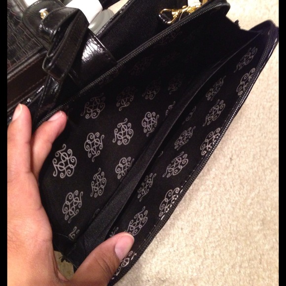 âSOLDâVersitile iPad Case Wristlet Strap or Crossb - Picture 4 of 4