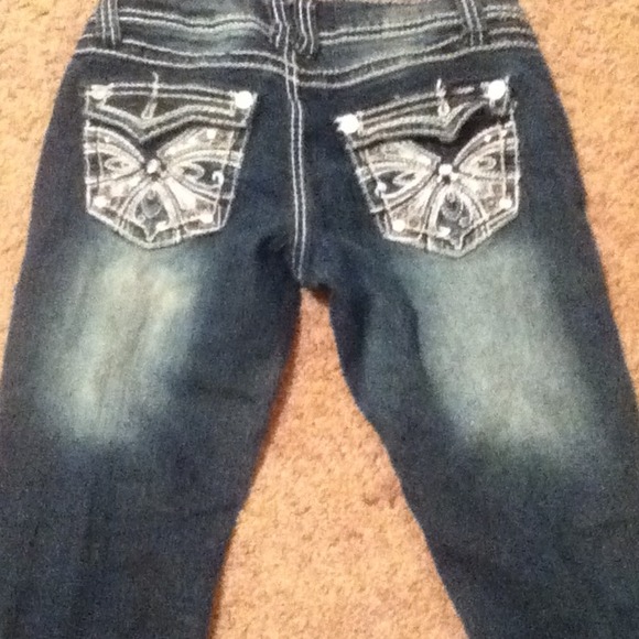Capris - Picture 2 of 2