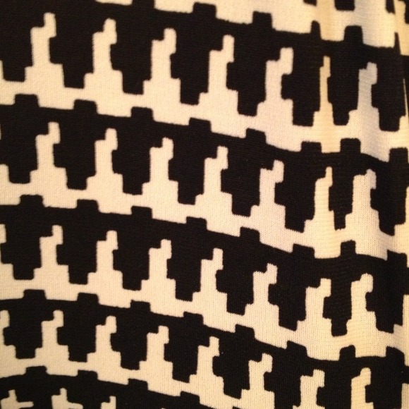 Sold In a bundle 👗 - Picture 2 of 2