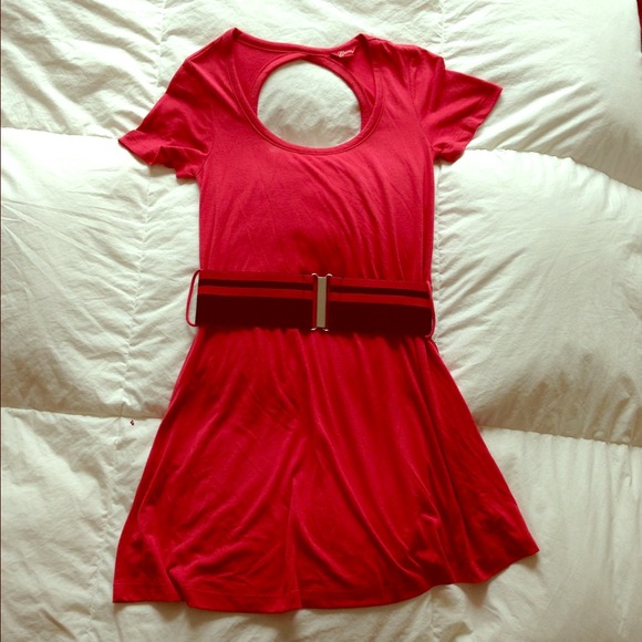 ✨ Brand New ✨Red/dark pink Guess summer dress