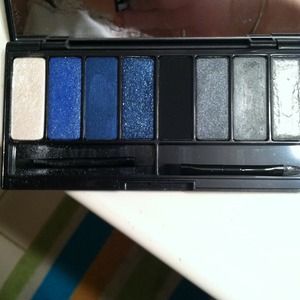 Kat Von D makeup palette