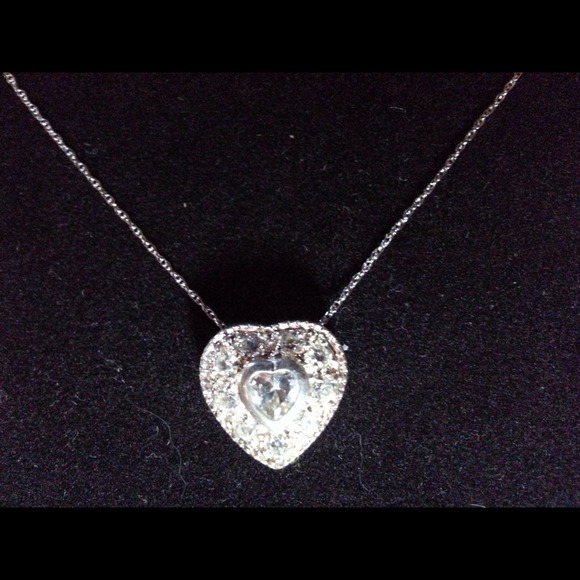 Reduced- Heart diamond necklace pendant