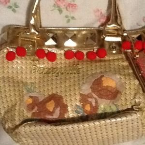 Bundle purse by Betsey Johnson dooney and bourke