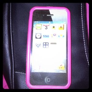 🎀iPhone 4/4S Pink Bumper Cover🎀
