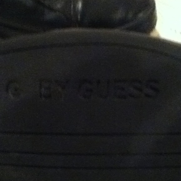 Guess shoes - Picture 2 of 3