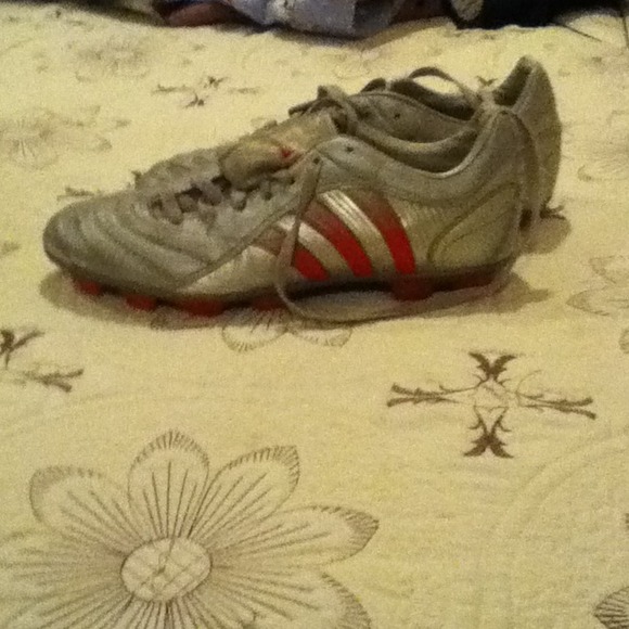 Addidas - Picture 2 of 2