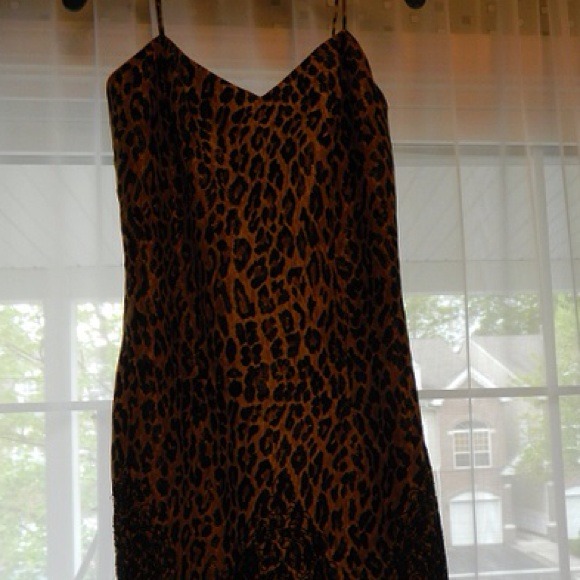 Badgley Mischka  cheetah dress size 6, like new!