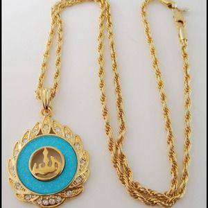 Very nice allah name in Arabic neckless