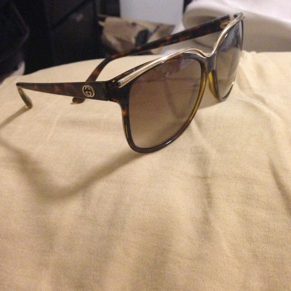 Brown & gold gucci glasses