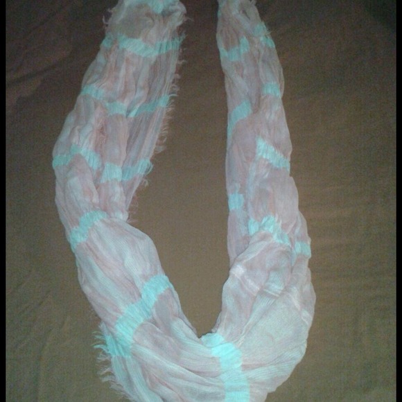 Lightweight infinity scarf ~ SOLD IN BUNDLE :) - Picture 2 of 3