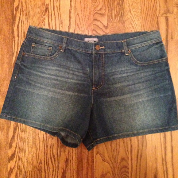 💜Sold💜New York & Company Denim Shorts