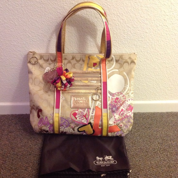 ✨REDUCED✨ Pre-loved Coach Poppy Tote