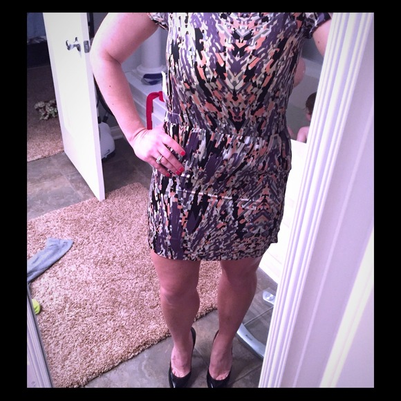 Fabulous print dress.