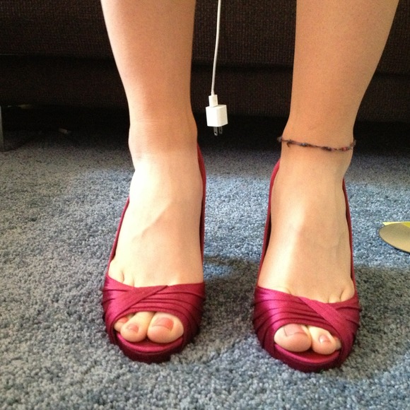 HOLD***Pink pumps - Picture 2 of 2