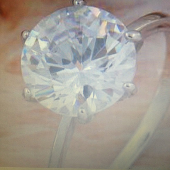 9k white gold filled ring