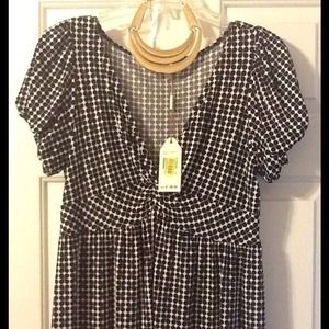 Max Studio Specialty Top---NWT!