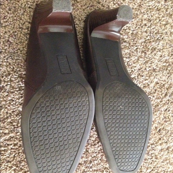 So cute and comfortable. Size 7.5 - Picture 3 of 3