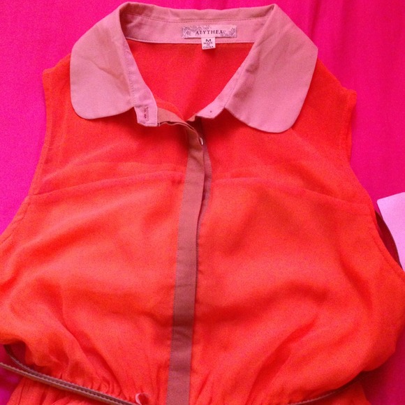 Beautiful Spring/Summer Dress - Picture 2 of 3