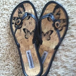 American eagle flip flops