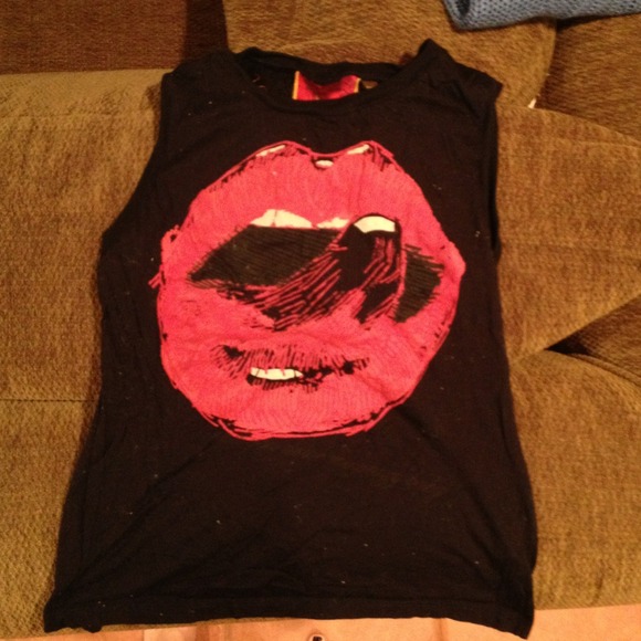 L.A.M.B tank