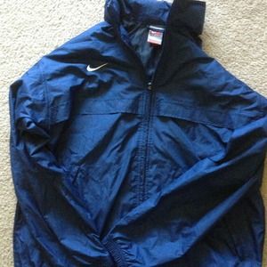 🔴Sold!🔴 New unisex Nike wind/ rain jacket!