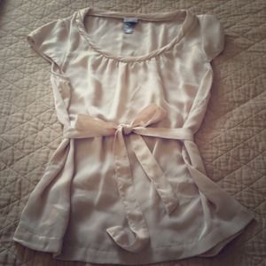 Pale pink H&M blouse - Size 8