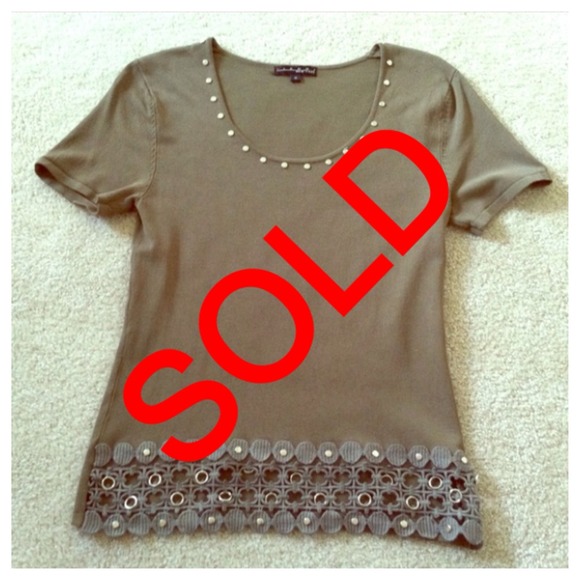 ☀SALE☀Olive Fashion Top