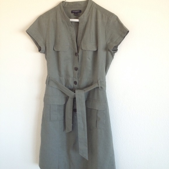 Size 6 Banana Republic dress