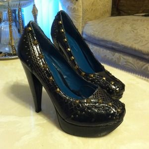Black chunky studded heels