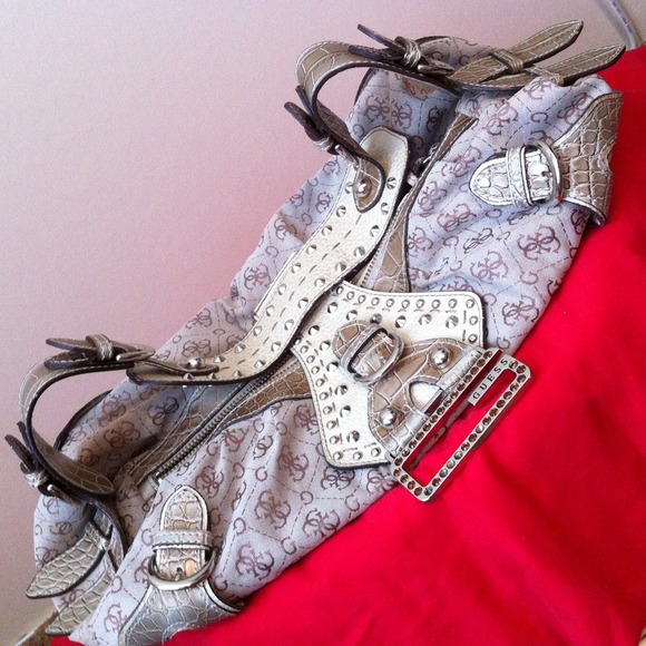 Guess small- medium size