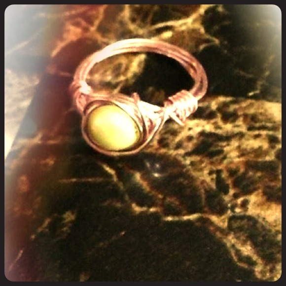 Green pearl wrap ring