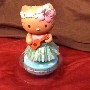 💜BUNDLE Hawaii Hello Kitty plus Hello Kitty plush