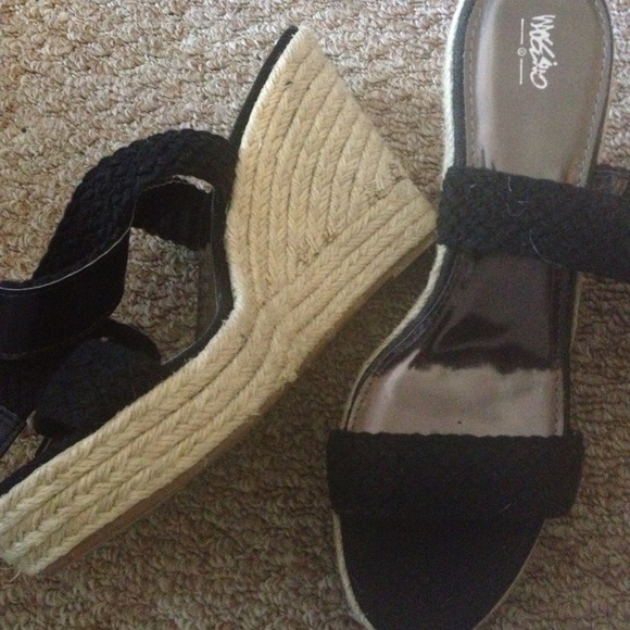 ❗SOLD❗Mossimo Wedges! - Picture 3 of 4