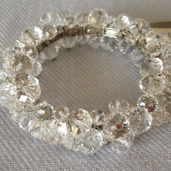 Like NEW With Tag! Sparkling Elastic Bracelet