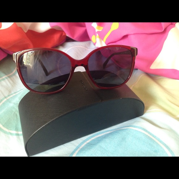 🔴sold🔴 Authentic Prada sunglasses