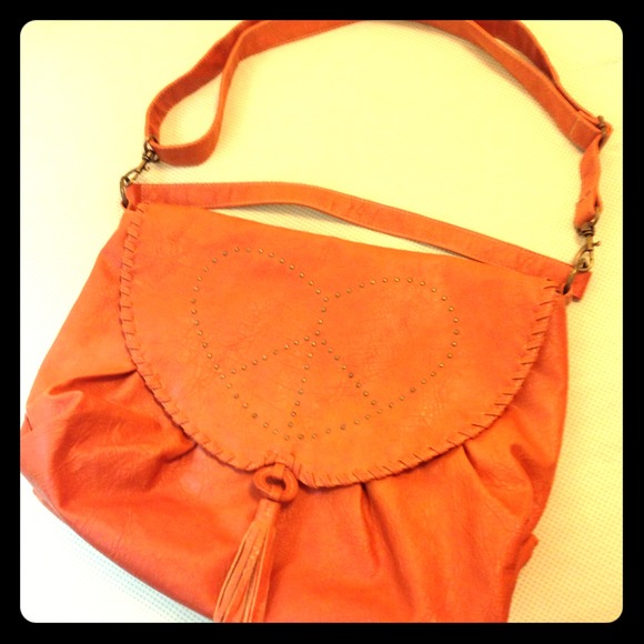 ⛔Sold/bundled⛔Orange with Heart Peace Sign Bag😍