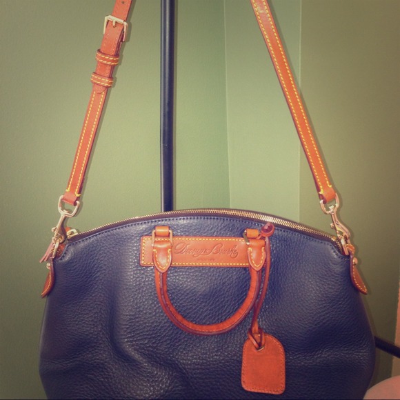 Dooney & Bourke bag