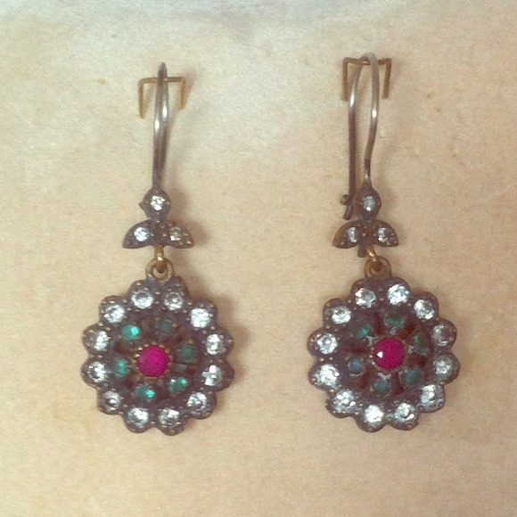 Jewelry - Gorgeous antique earrings !!!!!!!!