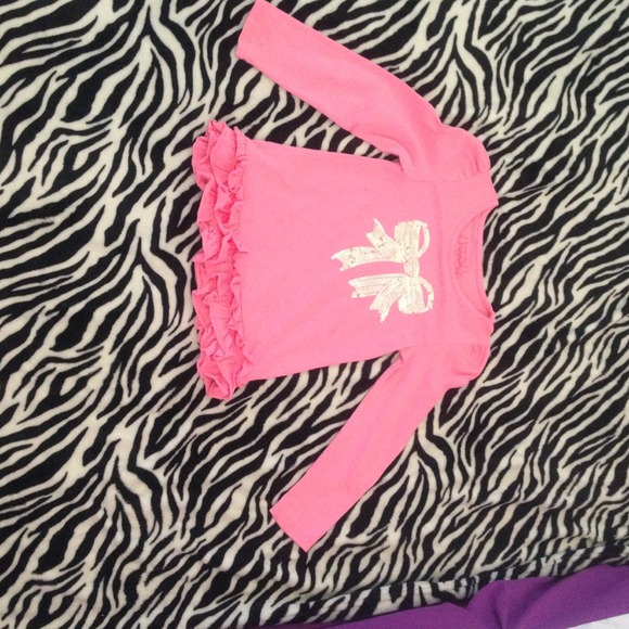 Girls pink sparkly bow long sleeve shirt! Size 6