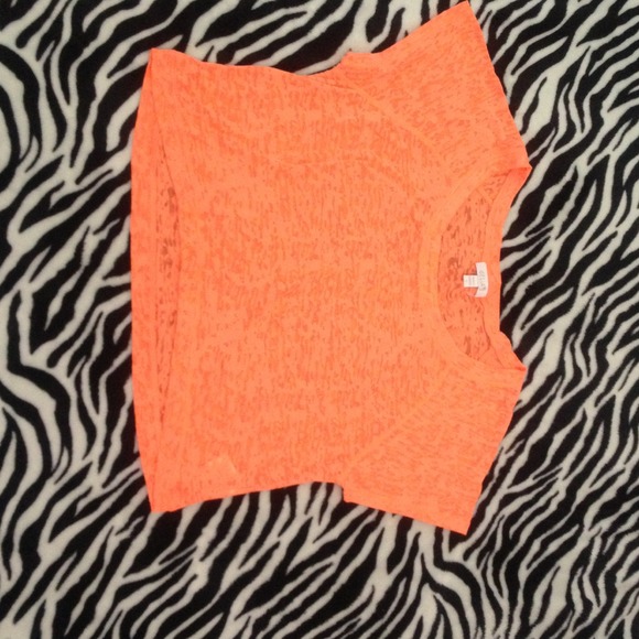 Delia's burn out orange crop tee! Summer