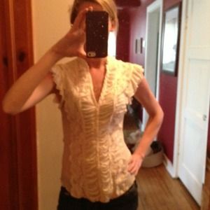 🚫SOLD🚫 Lace ruffle top