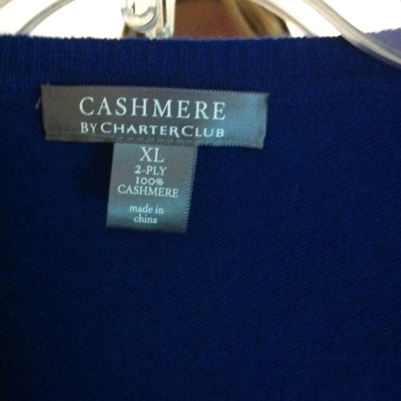 Beautiful 100% cashmere sweater!!! NWOT!
