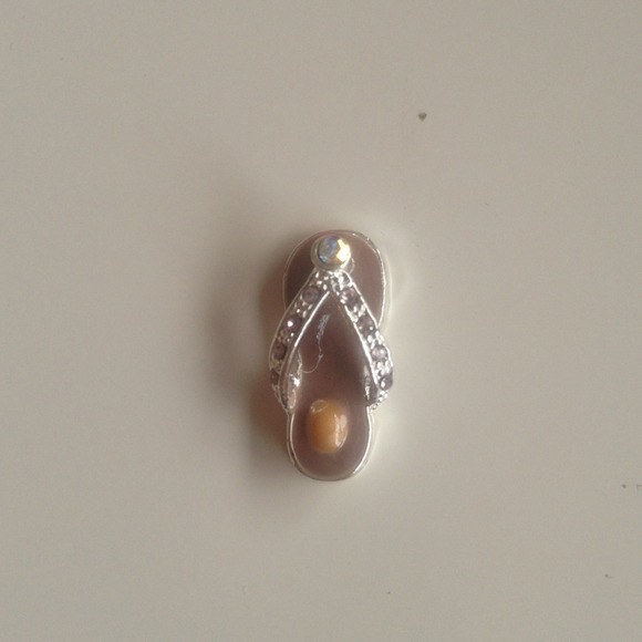 Mini flip flop charm