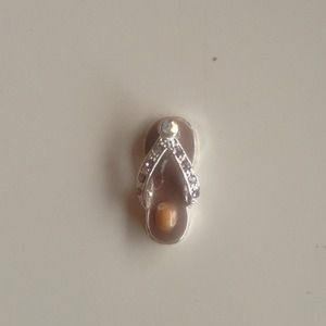 Mini flip flop charm