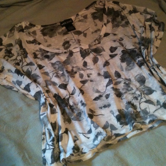 Tops - Floral shirt