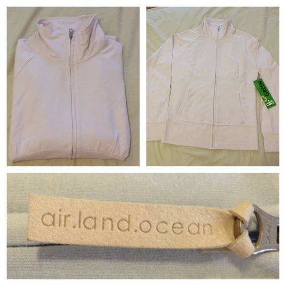 💥Priced to Sell💥 Activewear Jacket - M