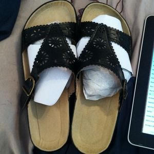 🚫🚫BUNDLED🚫🚫Womens Sandals